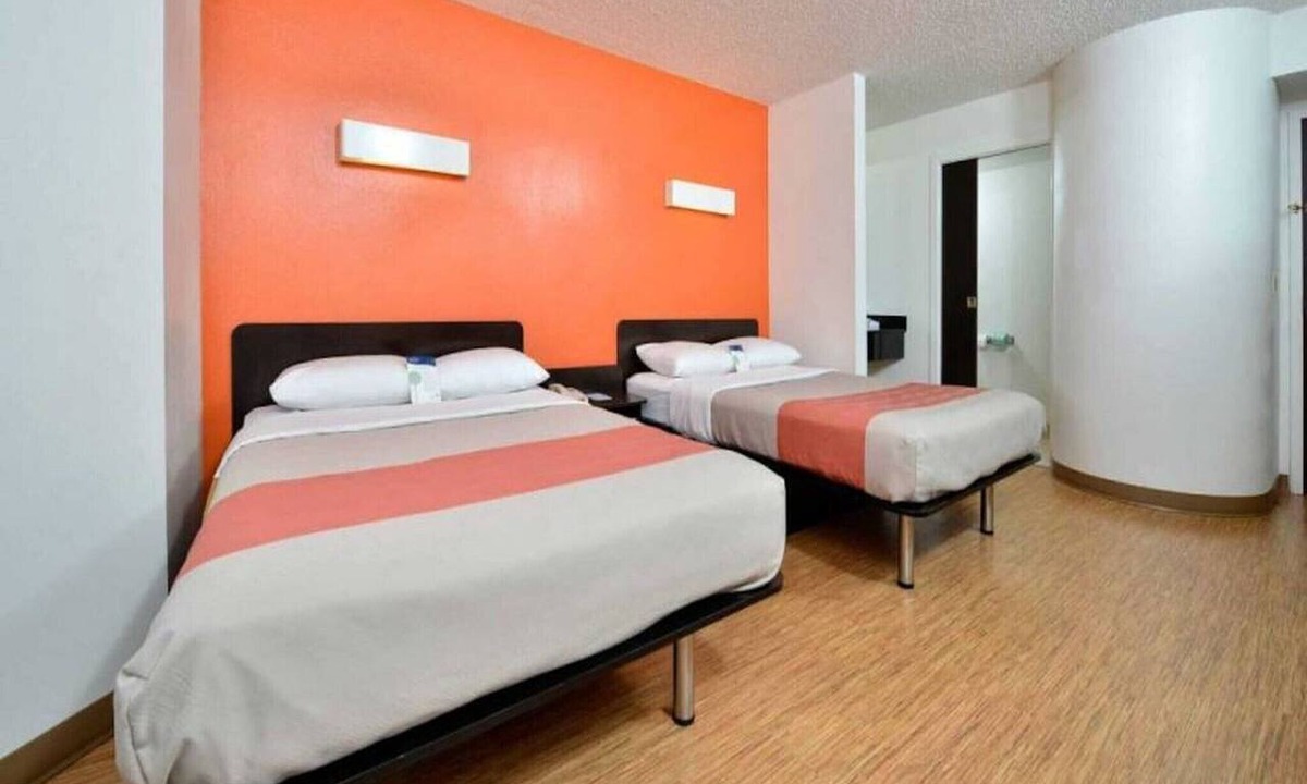 Plano Apartment | 2 Full Beds | Smoking