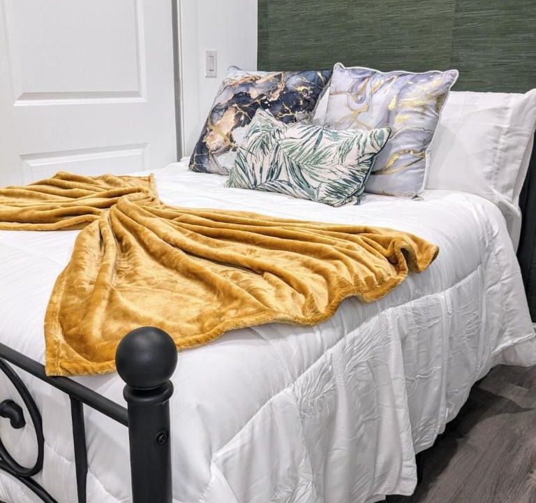 North Philadelphia West Apartment | 3BR-2BA Luxurious Green Oasis Private Backyard Patio