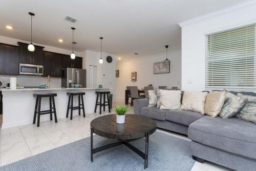 Kissimmee Villa | 4BR/3BA Private Pool Storey Lake Resort – Best Location Near Disney!