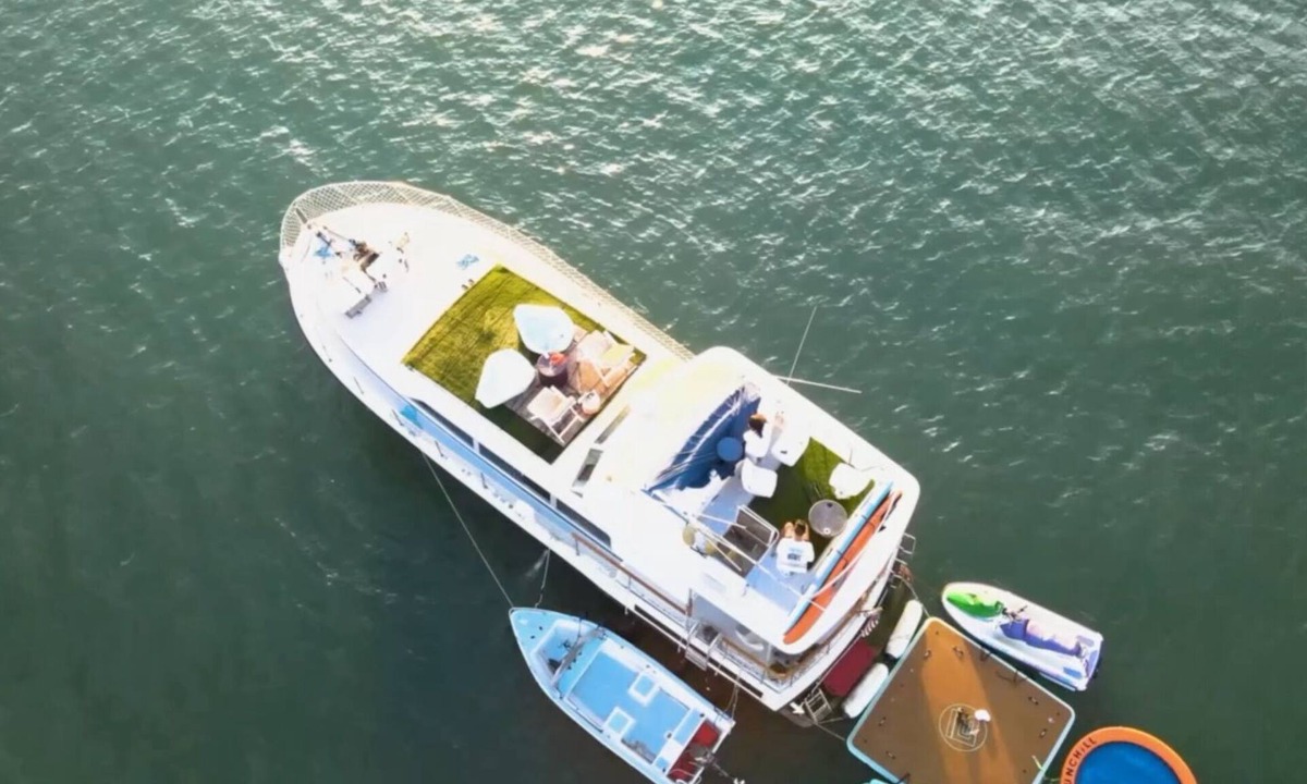 Key Biscayne Boat Rental | 50’ Bertram Luxury Yacht Ready for Fun with Family & Friends!