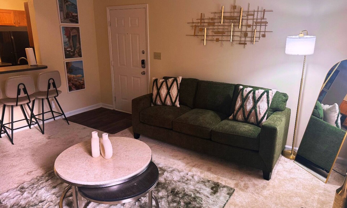 Cumberland Apartment | A very clean 1 bedroom apartment located in Cumberland ATl by the braves stadium
