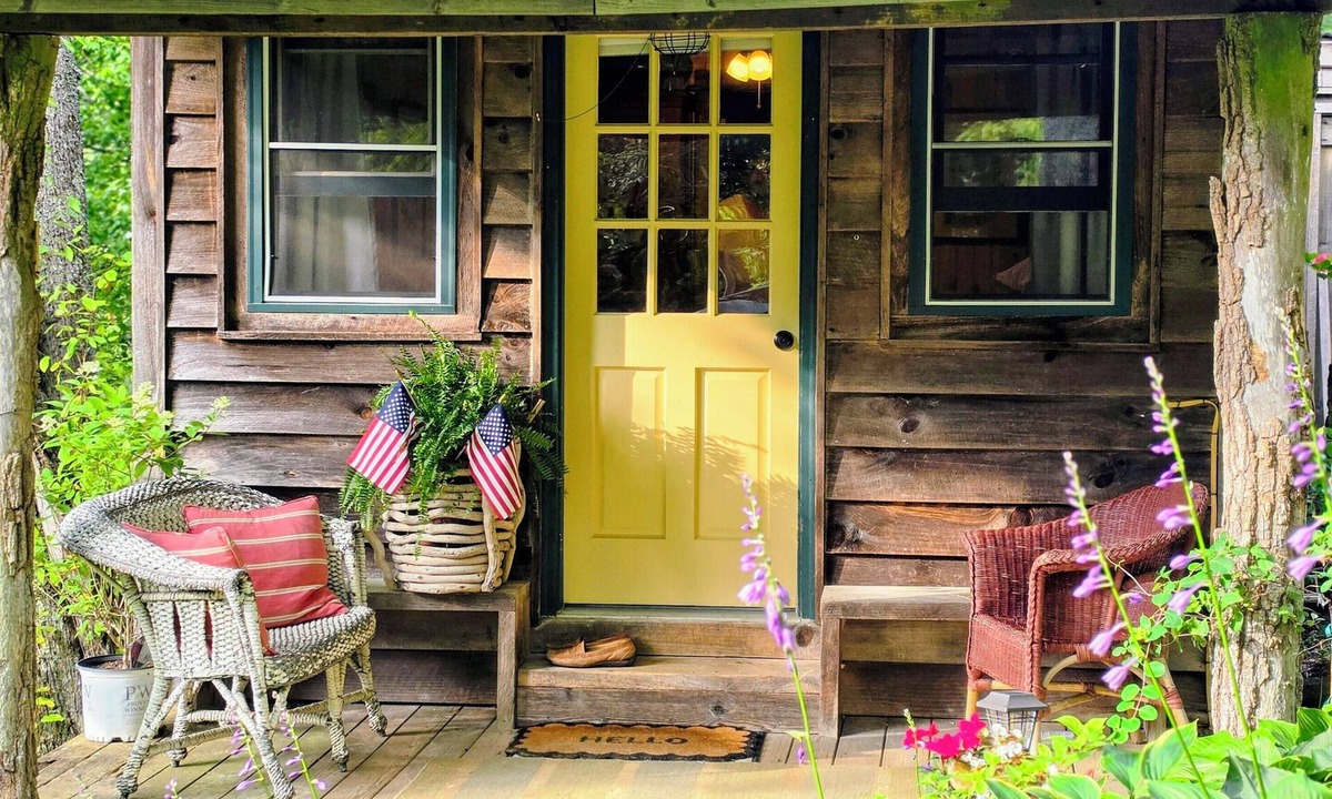 Scaly Mountain Cabin | Affordable charm on 3 private rolling acres
