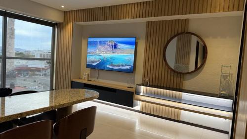 Americana Apartment | Apartment for 6 people with a pool, gym, coworking space, and parking