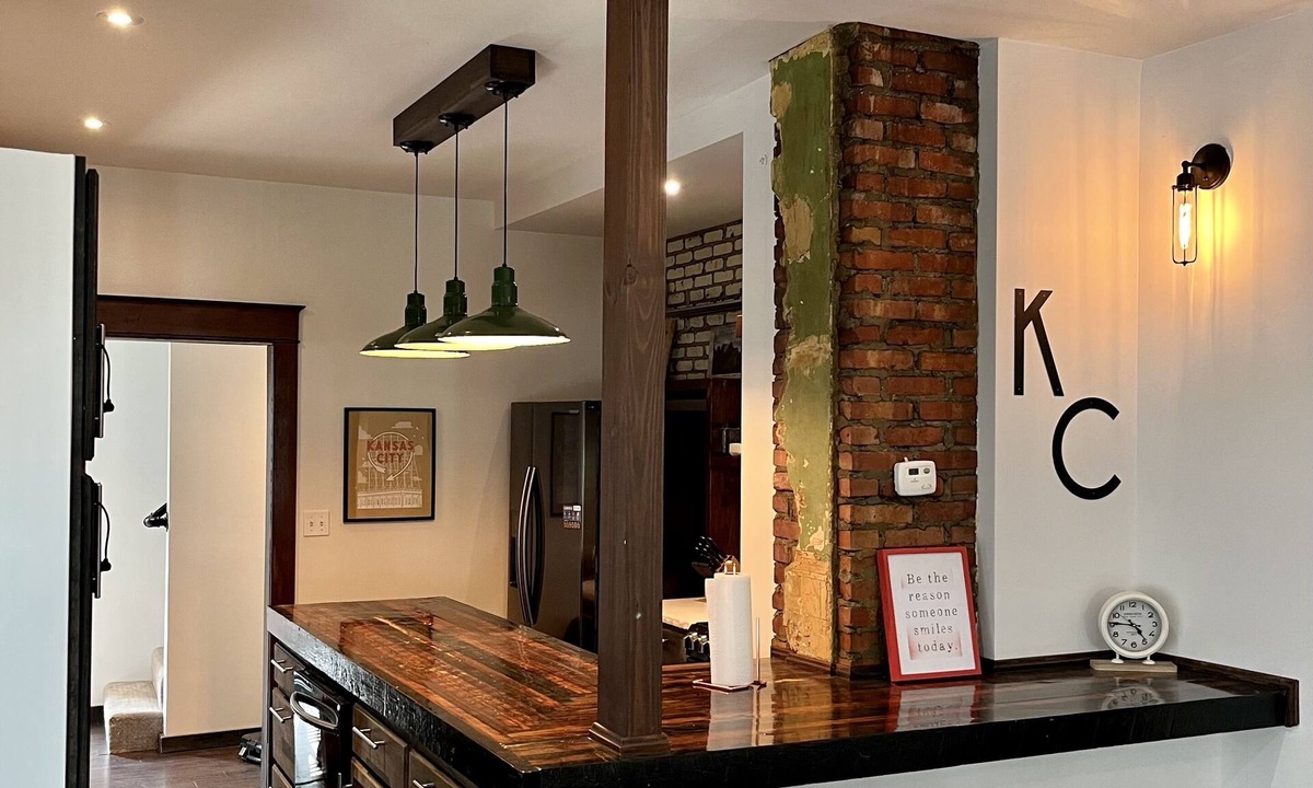 West Plaza House | Beautiful, completely renovated century old home blocks from Kansas City Plaza.