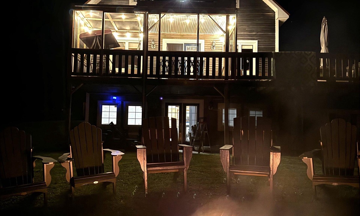 Northport Cottage | Beautiful ocean view property on the Amherst Shore - Northport, NS