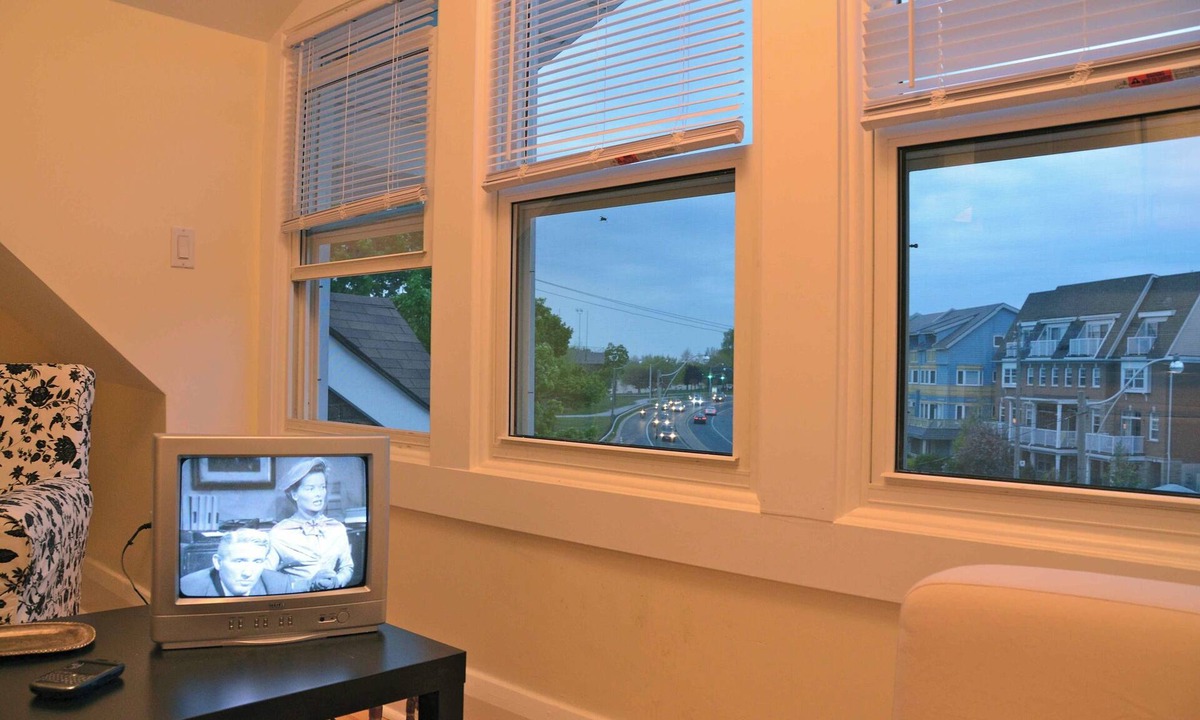 The Beaches Apartment | Beautiful Private Beachfront Apt.
