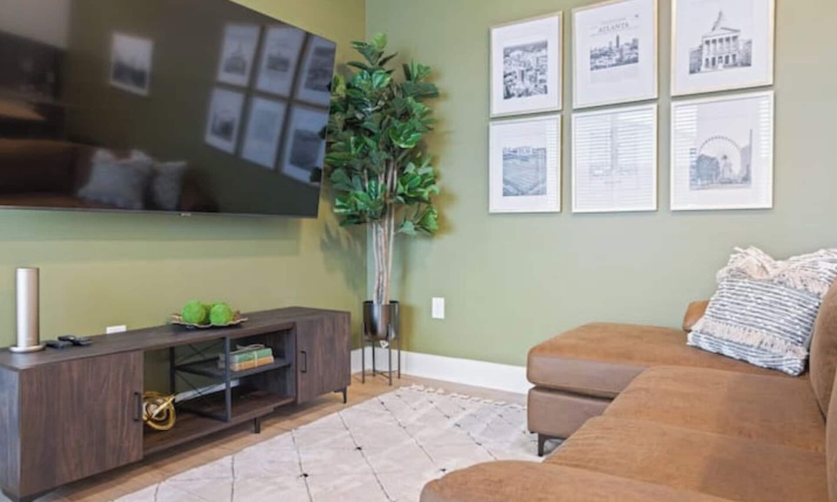 Virginia Highland Apartment | Beltline Lux Loft