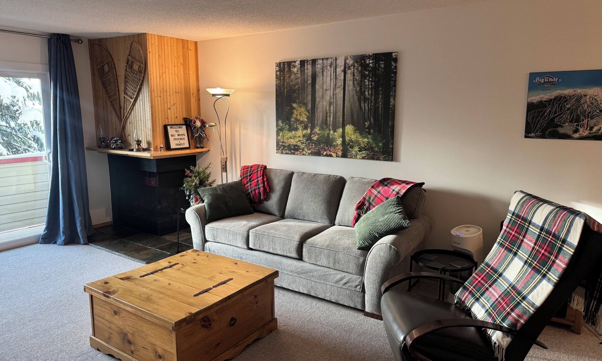 Central Okanagan Condo | Big White Ski-In Ski-Out at Ponderosa in Village
