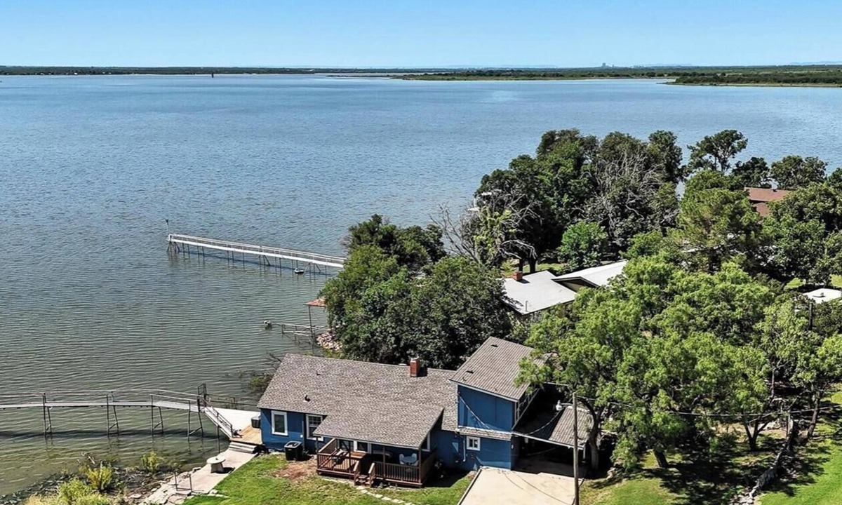 Abilene House | Blue Legacy: Where Adventure & Relaxation Collide!