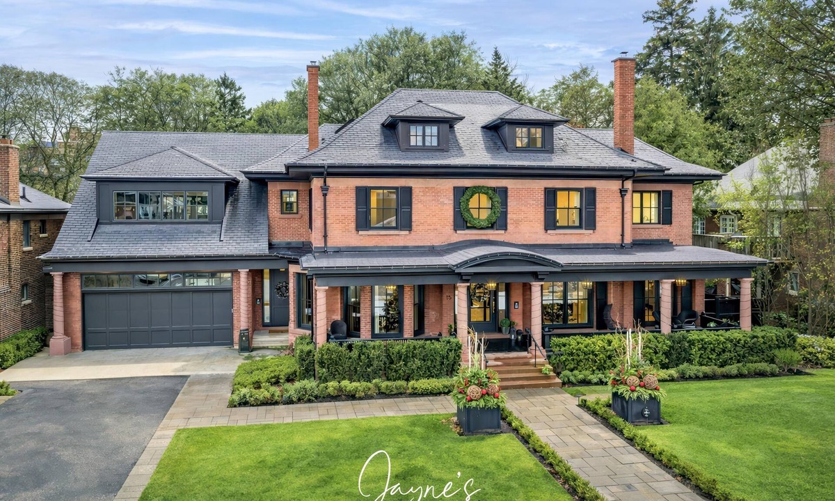 Lytton Park House | 7 bed 10 bath House in Lawrence Park