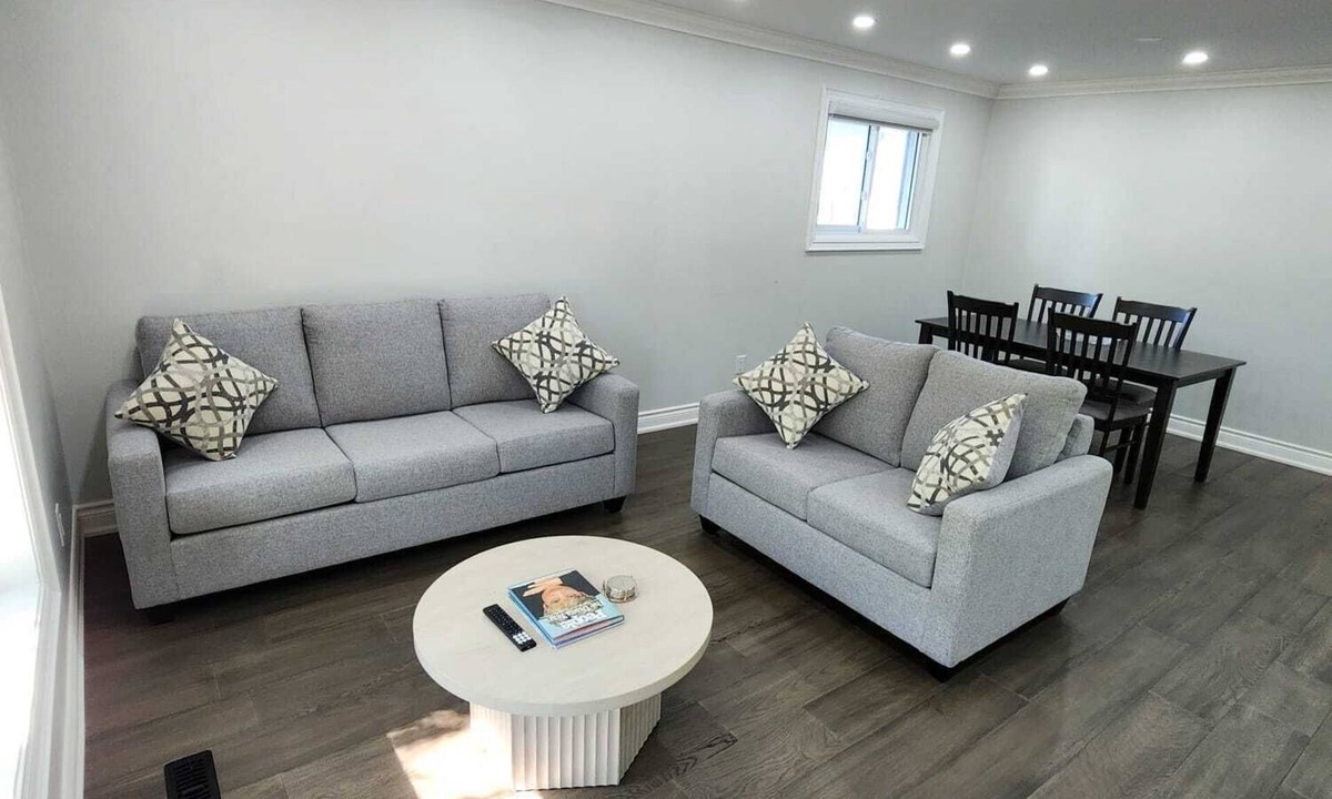 Port Union House | Charming Port Union Oasis | Near Waterfront, Best Food, Easy Commute Downtown