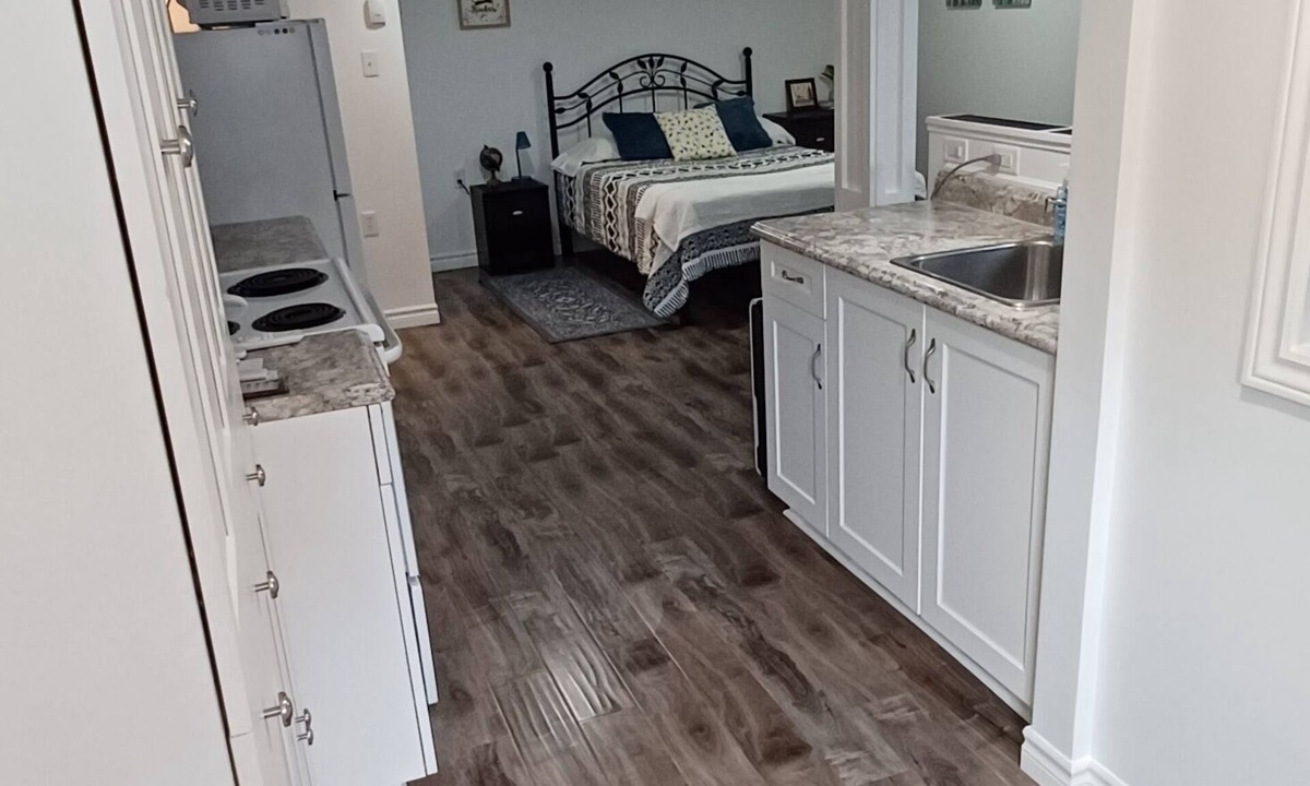 Bridgewater Apartment | Come for work or pleasure! This safe, quiet unit is centrally located!