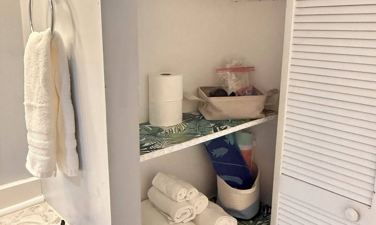 Harbordale House | Cozy 1-bedroom bungalow in delightful Fort Lauderdale with AC and Pool