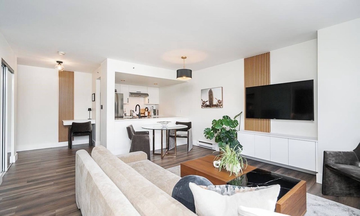 Downtown Vancouver Apartment | Cozy Modern Stay｜Best DT Spot| 7 Min to Seawall