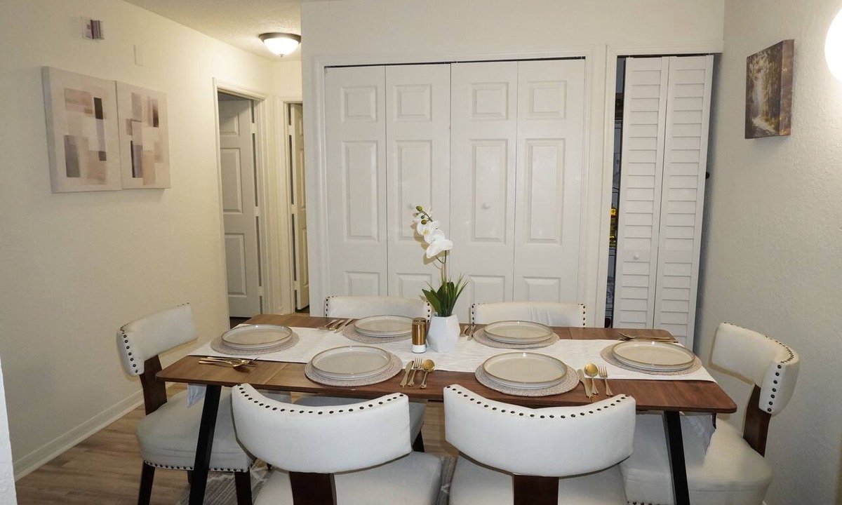 Gainesville Apartment | Delightful 2bed-2 bath apartment in Gainesville with tons of amenities.