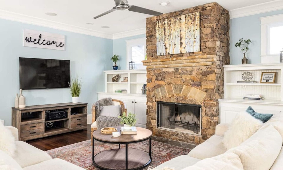 East Side House | Designer Atlanta Home — Walkable to Emory & Downtown