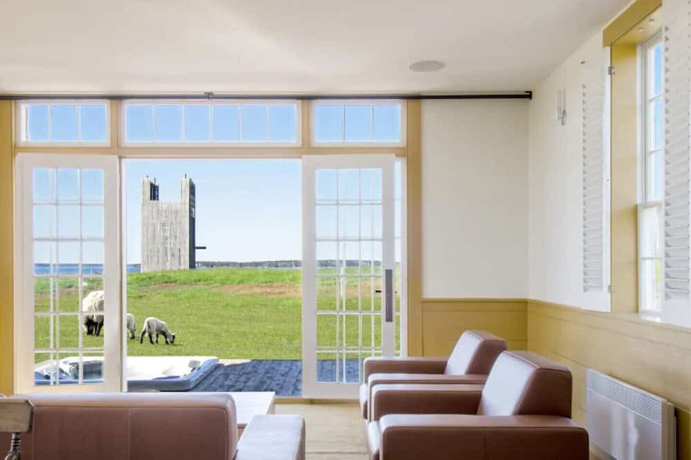 Upper Kingsburg House | Designer Seaside Cottages at Shobac Farm - Gaff Cottage