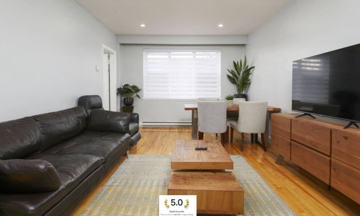 Cote-Des-Neiges—Notre-Dame-De-Grace Apartment | District Deux | Modern 2BR in MTL West