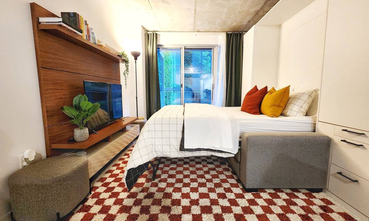 Latin Quarter Apartment | Downtown Studio Private Balcony Very Central with Fully Stocked Kitchen and AC