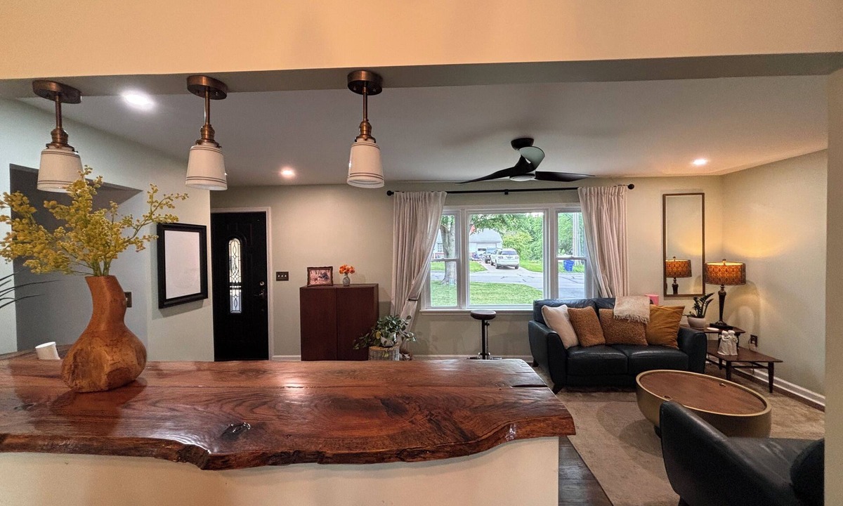 Merriam House | Eclectic, custom home! Central to all KC