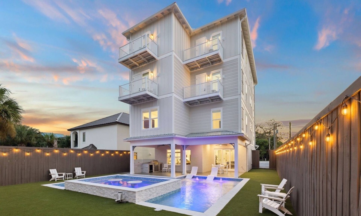 Tang-O-Mar House | Event Friendly w/Pool, Game Room and Elevator