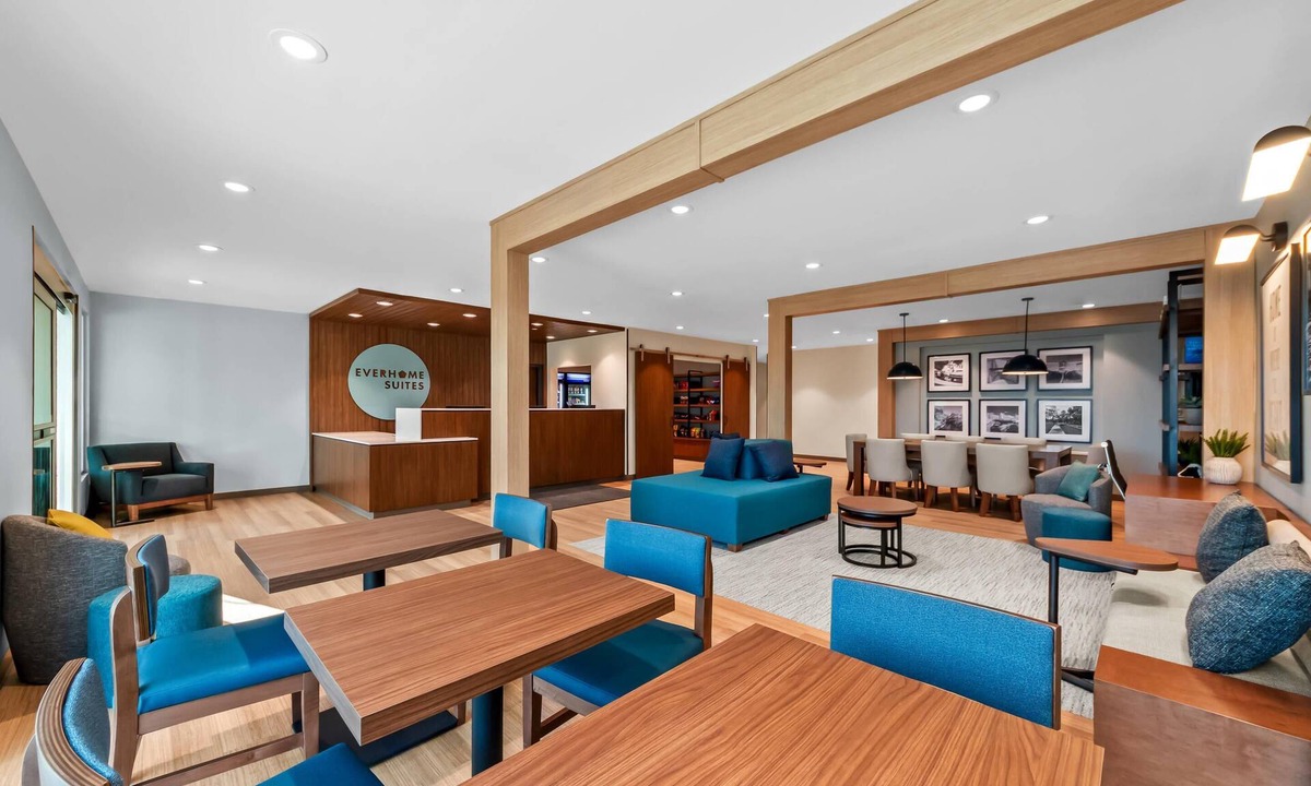 West San Antonio Hotel | Everhome Suites San Antonio Lackland near SeaWorld by Choice Hotels