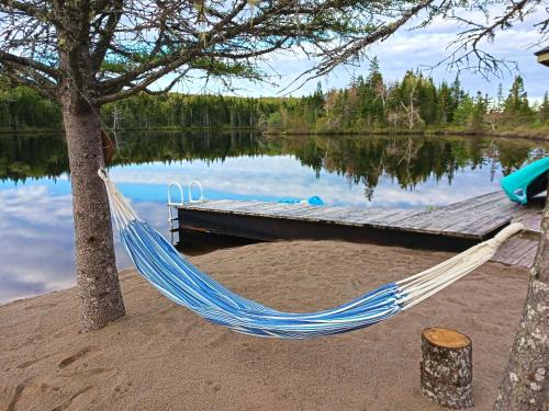 French Road House | Fiddler's Lake Escape