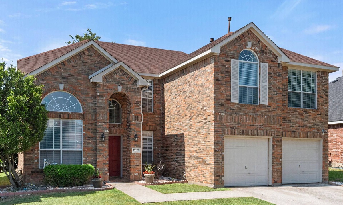 South Arlington House | FIFA World Cup Retreat, Artsy 4BR, 2.5BA Home – Under 12 Mins to AT&T Stadium!