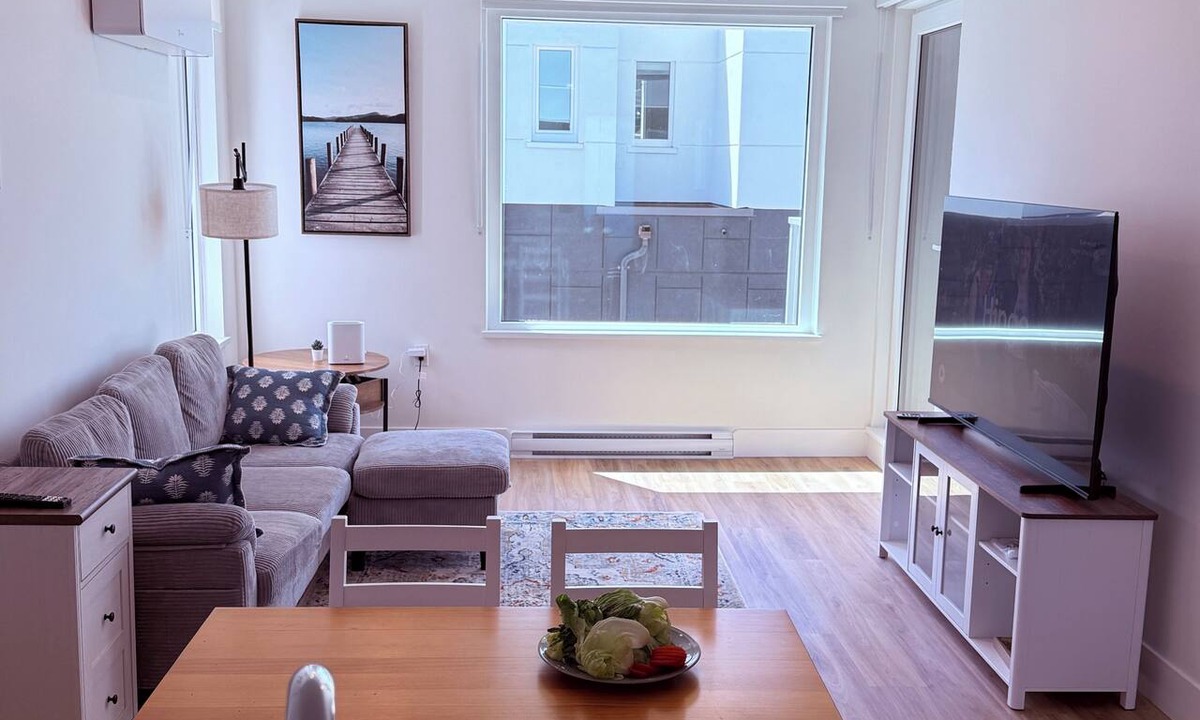 Grandview-Woodland Apartment | Furnished Brand-New 2B2B+Flex Condo Near Commercial Drive