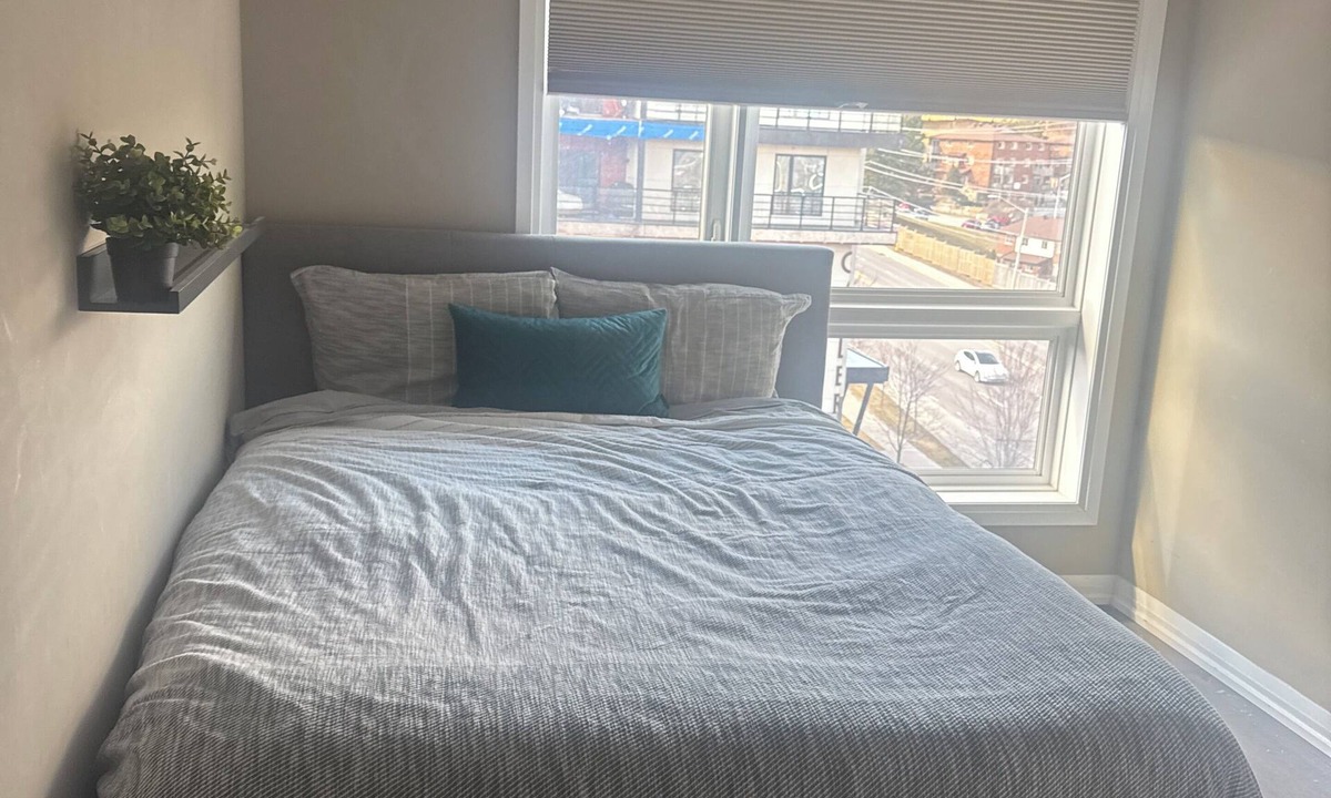 Barrie Condo | Great retreat
