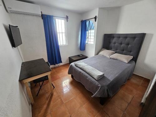 Downtown Cancun House | Habitación centrica con baño privado