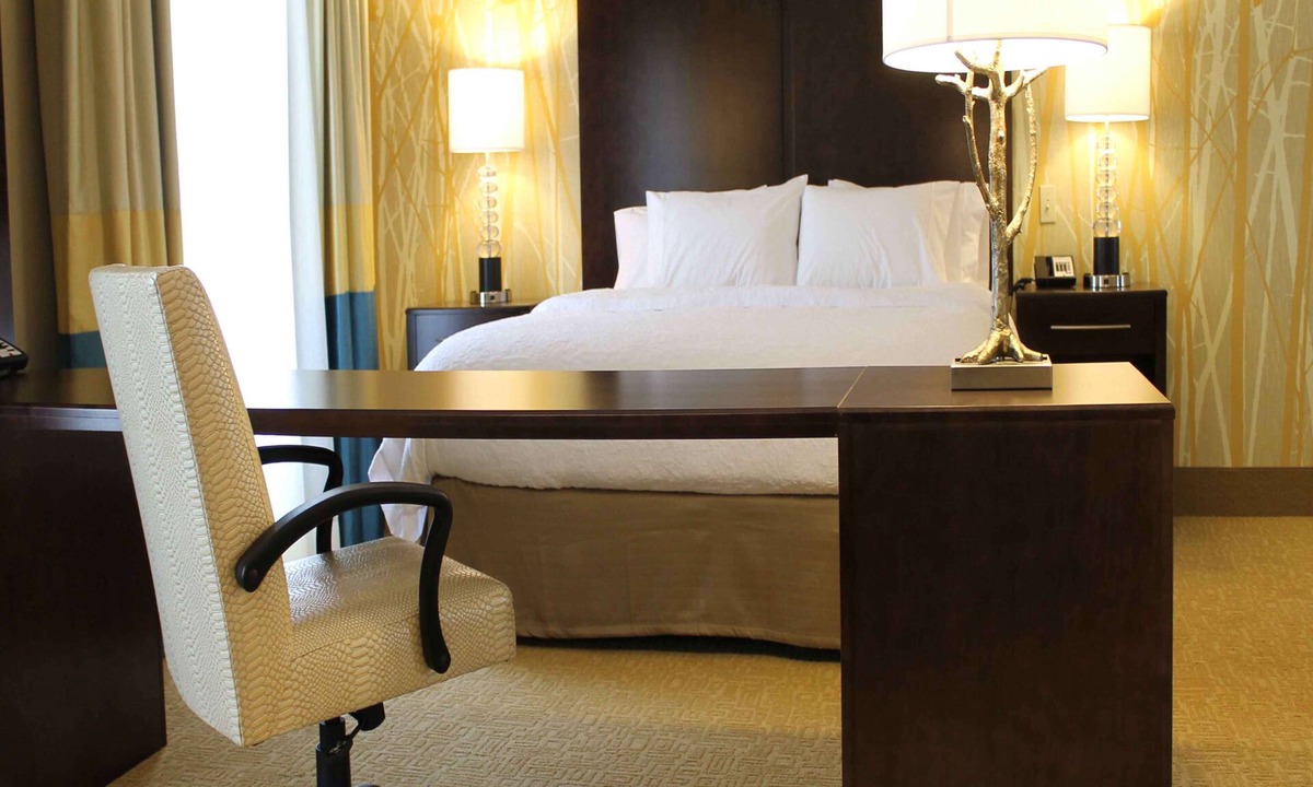 Stroudsburg Hotel | Hampton Inn & Suites Stroudsburg Pocono Mountains