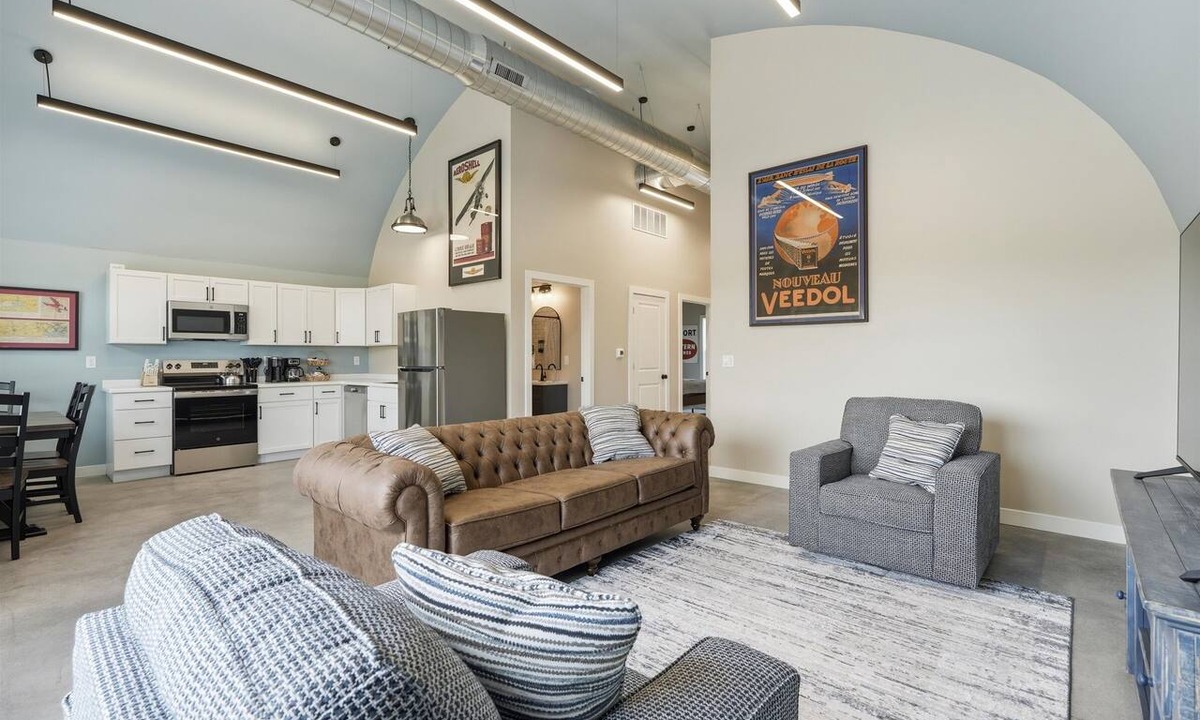 Pleasant Hill Apartment | Hangar 2 - Pleasant Hill Retreat Near Fishing Pond