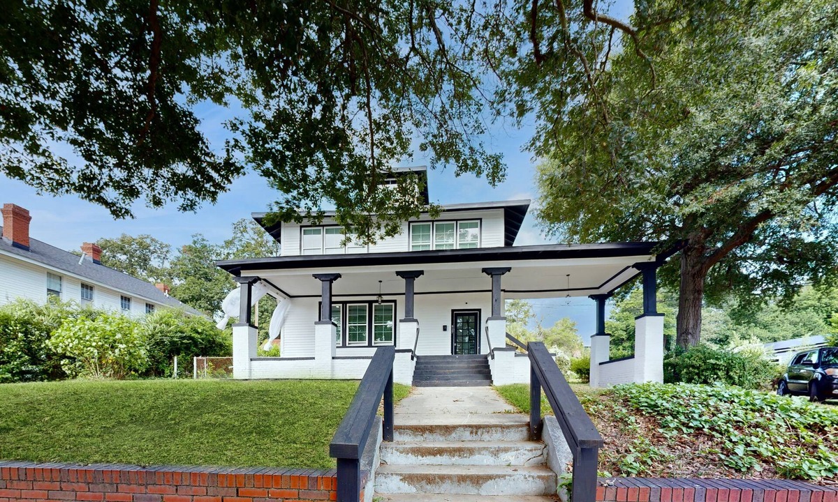 Midtown House | Historic charm and great location - Experience all Augusta has to offer