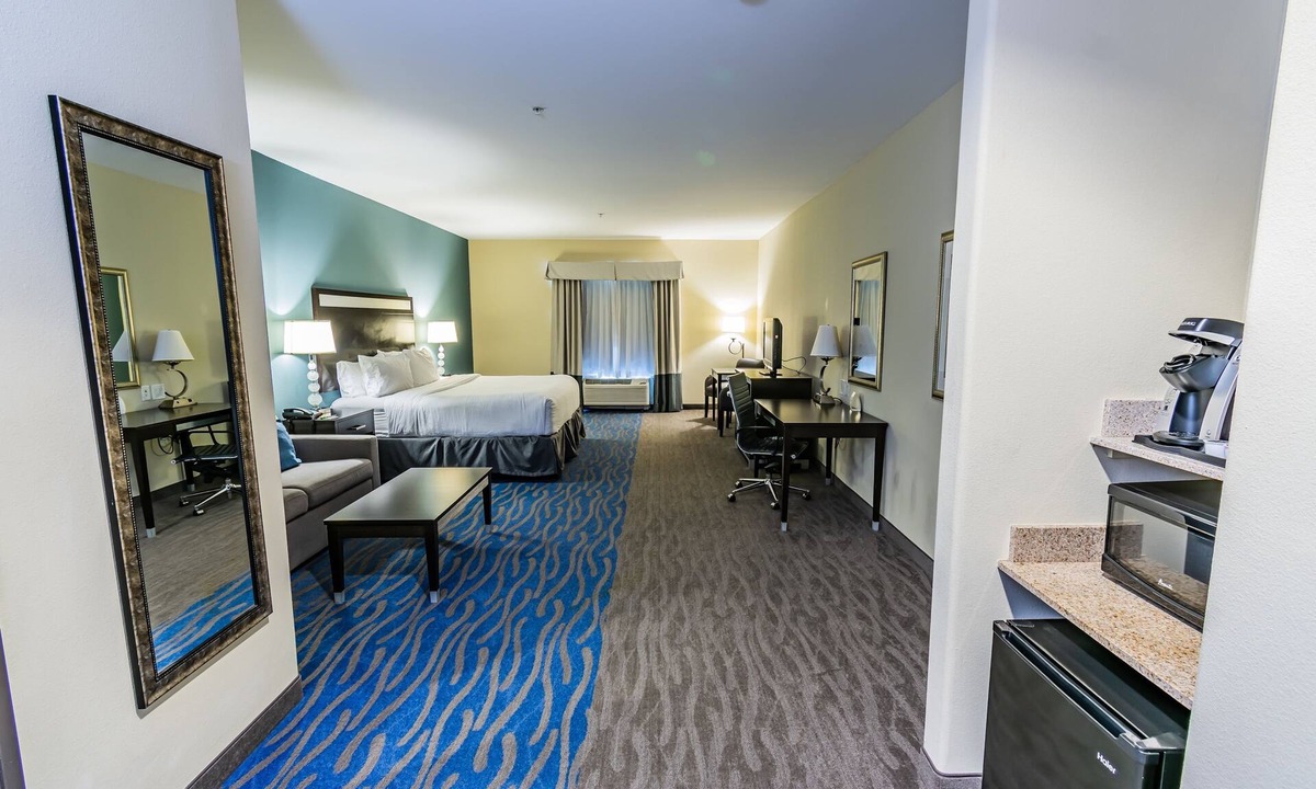 Webster Hotel | Holiday Inn Houston Webster by IHG