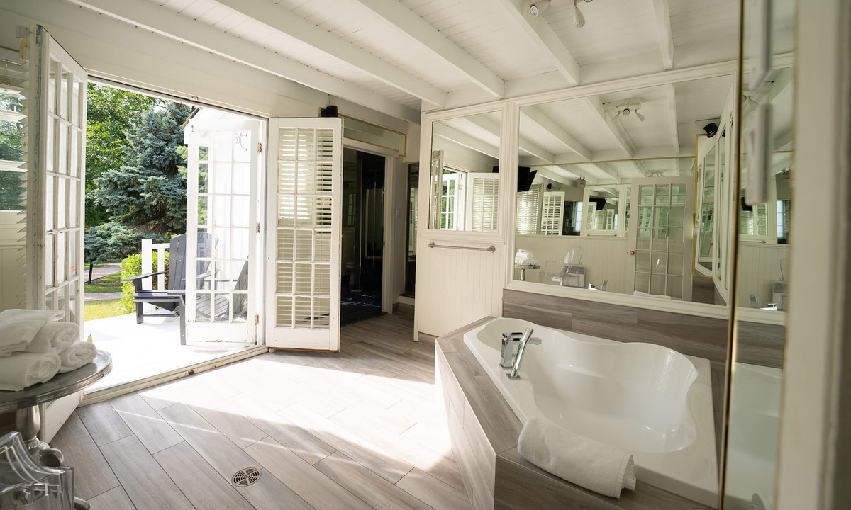 Rosemere Hotel | Hotel Le Rivage