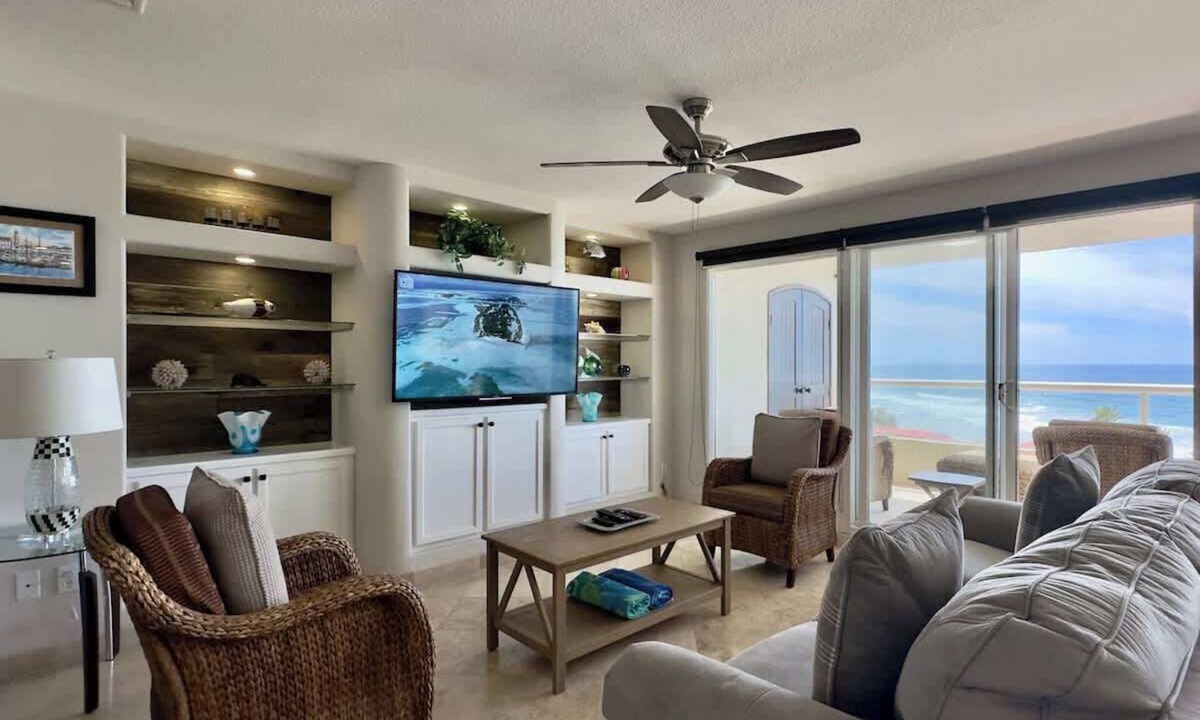 Playa Encantada Condo | Jolla Dream, Beach Pool Jacuzzi Wi-Fi
