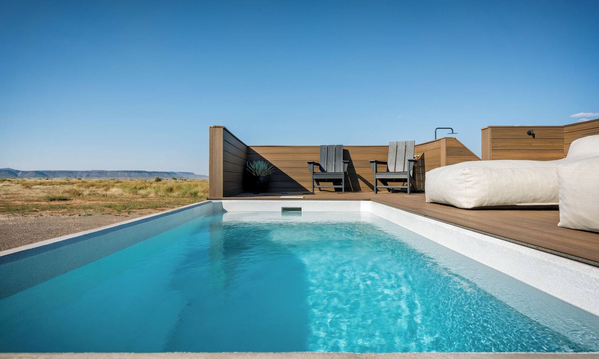 Marfa House | K&W Ranchita - Panoramic Views of Mitre Park and Davis Mountains
