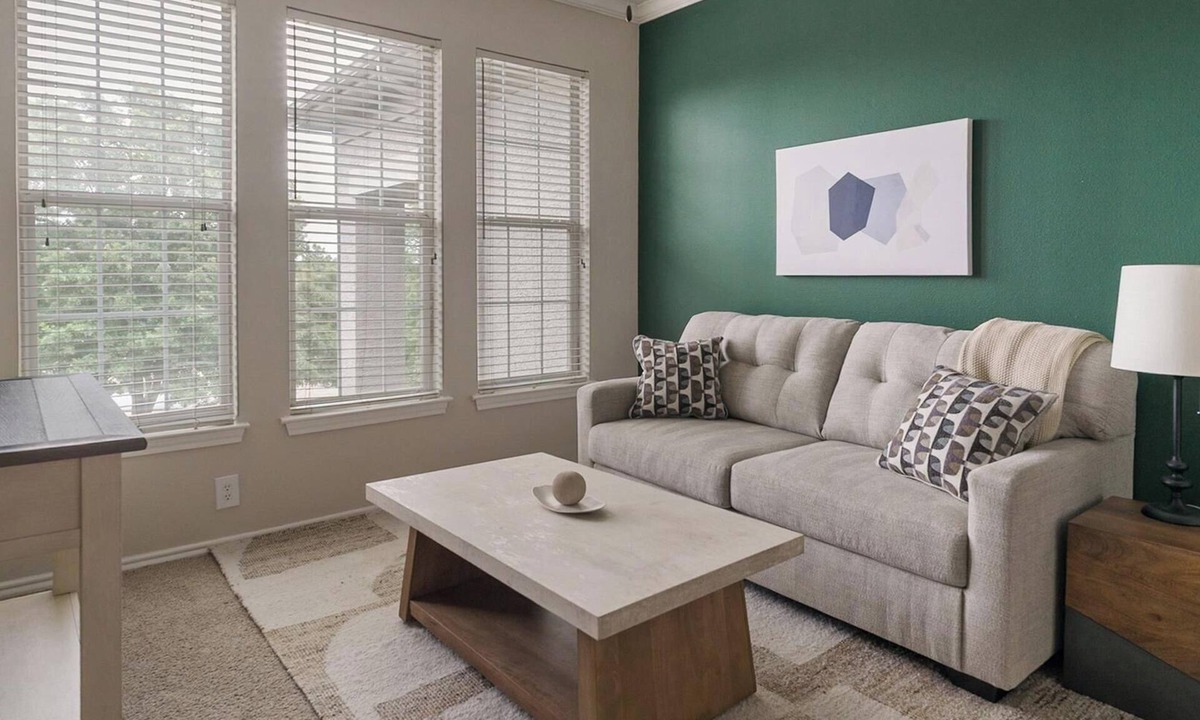 FM 1960 Apartment | Landing | Incredible 1BD in Copperfield