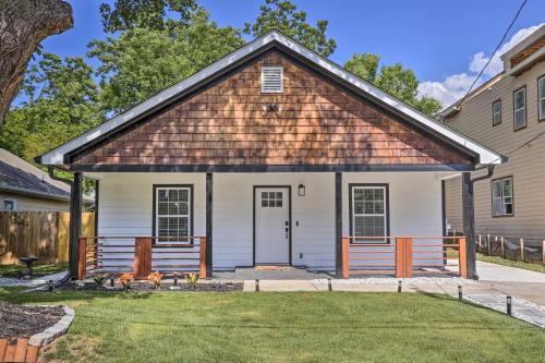 Pittsburgh House | Lovely Atlanta Home < 3 Mi to State Farm Arena!