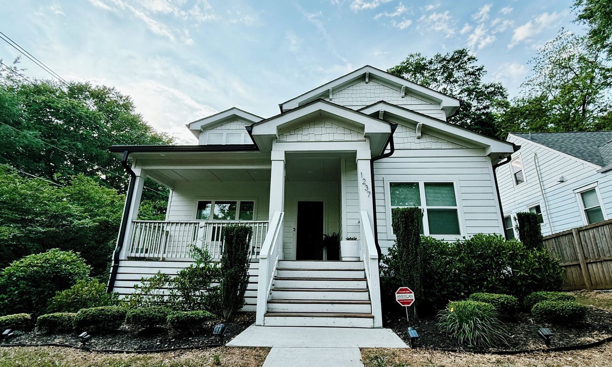 Chosewood Park House | Luxe Modern Farmhouse in the heart of everything!