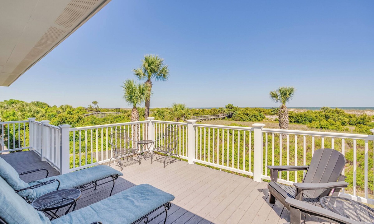 Savannah Beach House | Luxury Oceanfront Home – Spacious Family Retreat Steps from the Beach