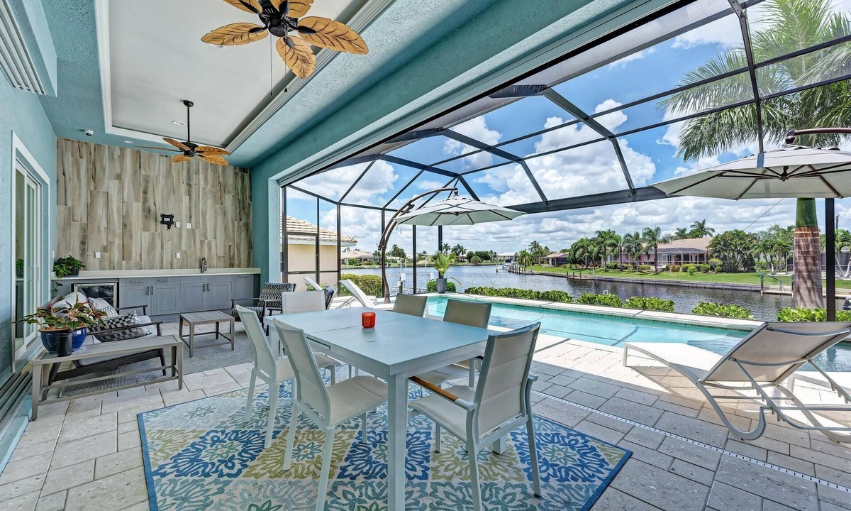 Punta Gorda House | Luxury Waterfront Home with Heated Pool & Hot Tub – Punta Gorda