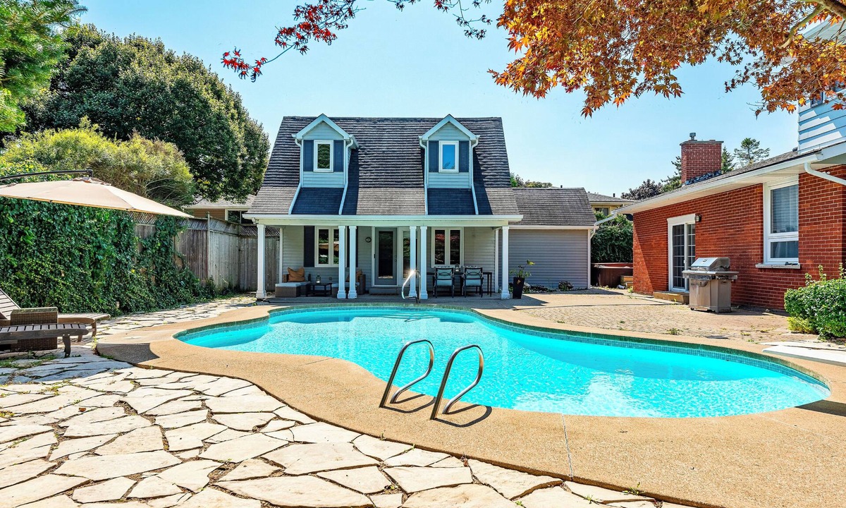 Historic Old Town House | Luxury Winery Country Retreat: Heated Pool, Hot Tub and Games