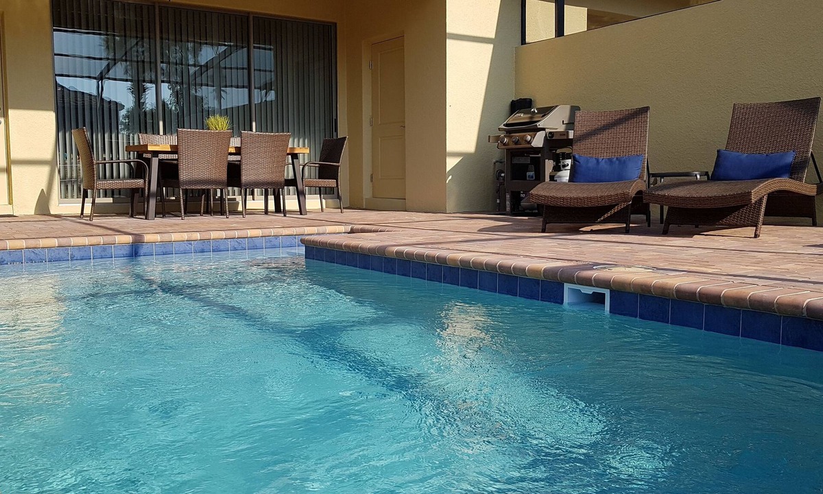 Loughman Villa | Make Family Vacation Memories w/private pool or 2 min walk to resort facilities!