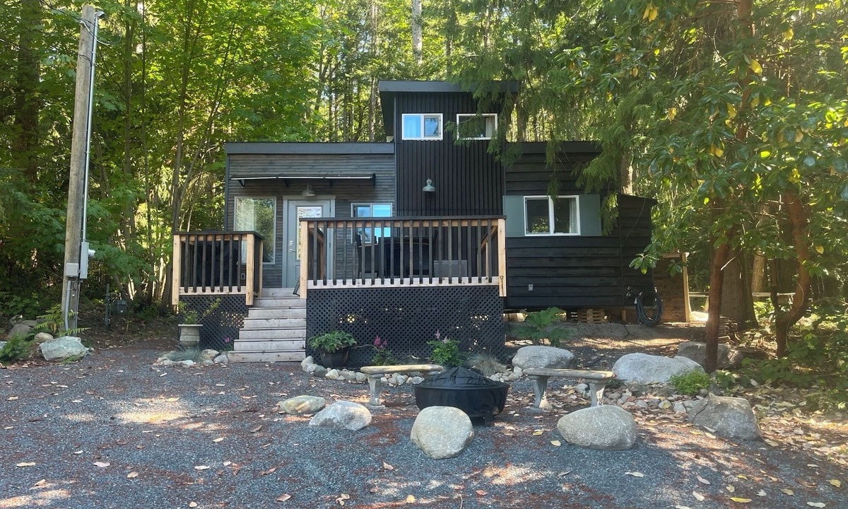 Powell River Cabin | Malaspina Strait Tiny Home