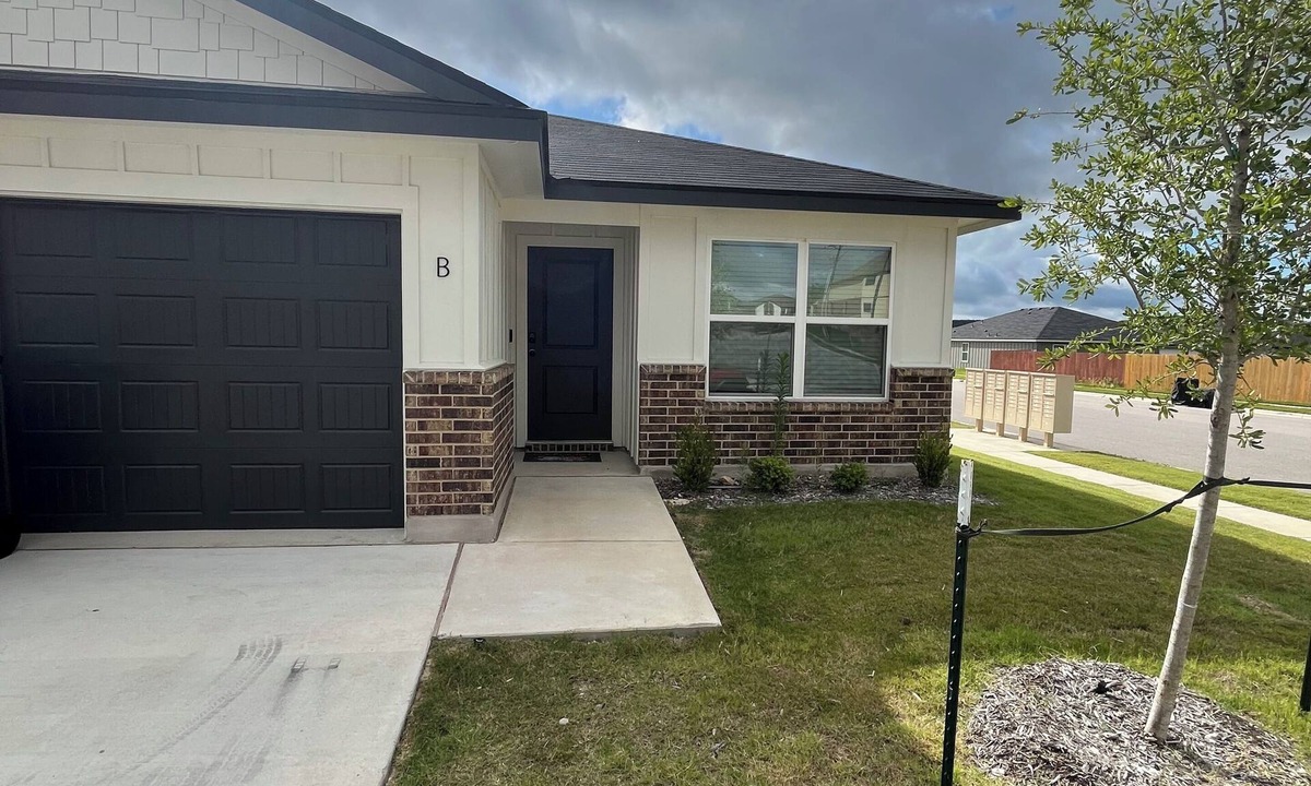 Copperas Cove House | Marvelous 3-bedroom townhome with AC in Copperas Cove, quiet Neighbourhood,