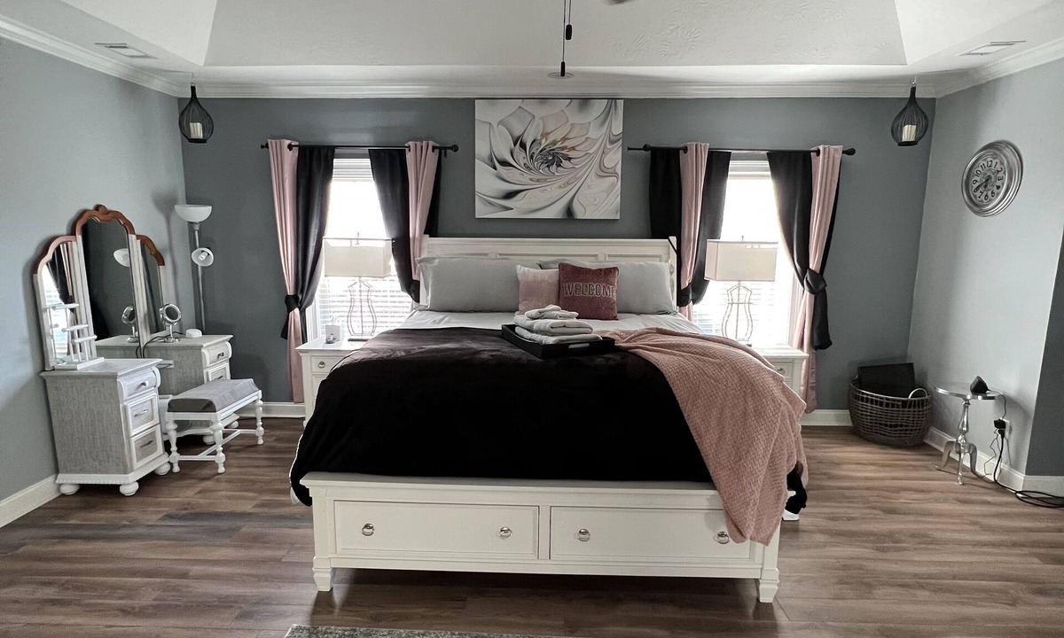 Evans House | Masters Week Retreat – Spacious Home Minutes from Augusta National! Pet Friendly