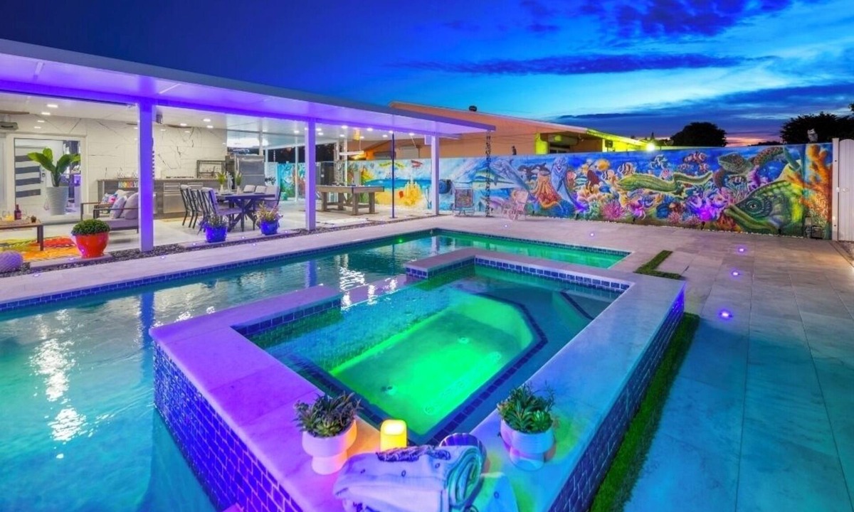 Miami Gardens House | MIAMI2026*Pool*Hot Tub 4 Min to HARD ROCK STADIUM* Home in Miami Gardens, FL