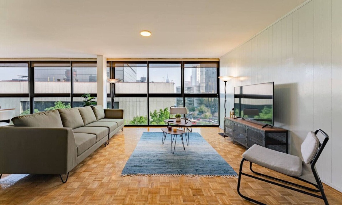 Cuauhtemoc Apartment | Mid-Century Charm in the Heart of the City